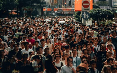 超越马耳他：全球人口密度最高的国家揭秘